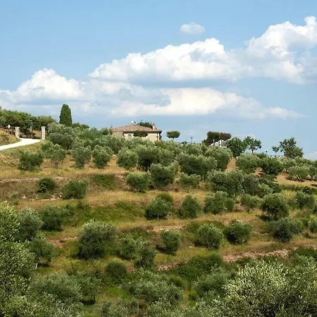 Apartment Holiday Country House Sulla Via Degli Etruschi San Feliciano Peg011003 Cyb Magione